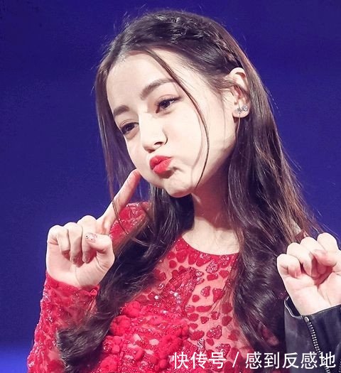 翻开女星的童年照,迪丽热巴天生丽质,范冰冰胖