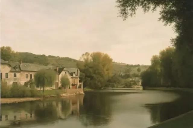 日本不注重西方油画,他却凭东方女子古典油画