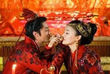 古代v女人时,女人要靠这三种女人来增加感情大全趣夫妻三点内衣图片东西图片