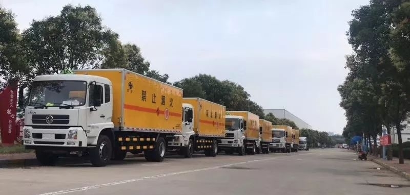 专用车市场情况怎么样 t01fd8ffd0372b12811.jpg