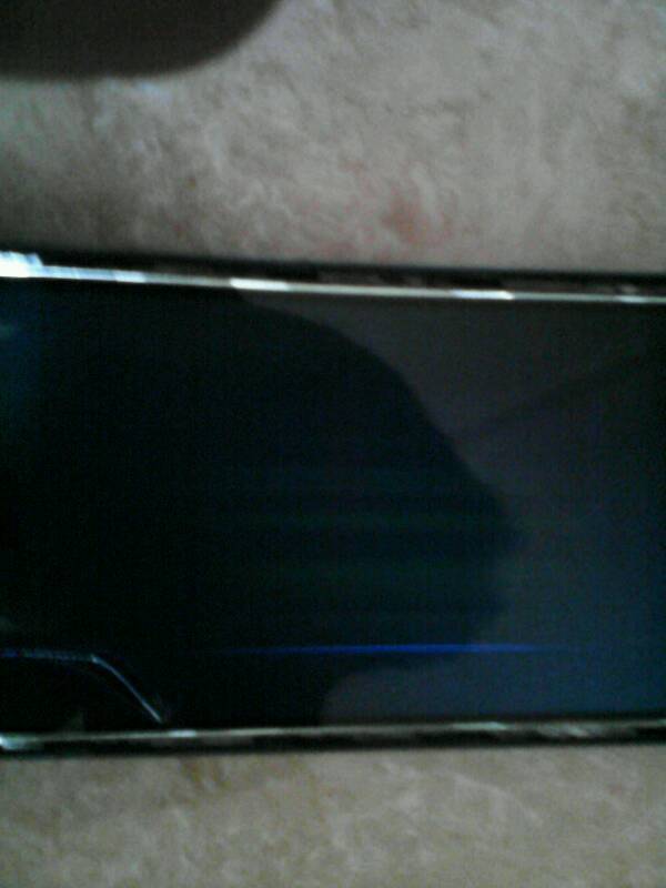 手机屏幕是怎么了,昨晚拆的了又装回去就这样