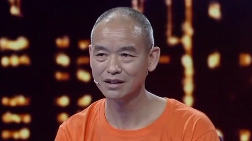 中华好家风 亿万富豪竟有特殊爱好 企业老总每天捡垃圾三小时