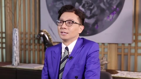 时尚江湖 一瓶香水开启初春撒桃花之旅