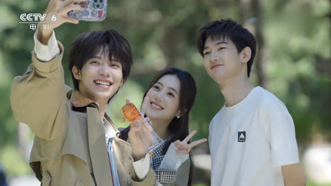 长白山做任务知识科普拉满 漂流玩游戏一路欢声笑语