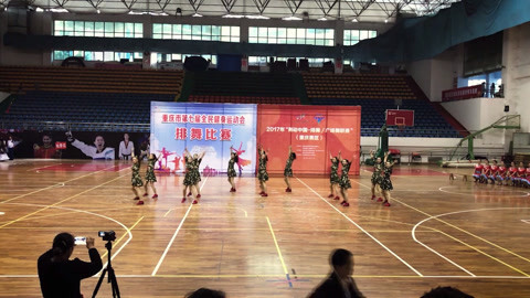 广场舞 欢乐健身队《排舞串烧》