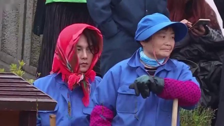 尹正玩伪装者 吴磊Duang变表情包