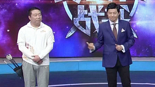 跨时代战书 神箭手小将挑战十八米射灭蜡烛！