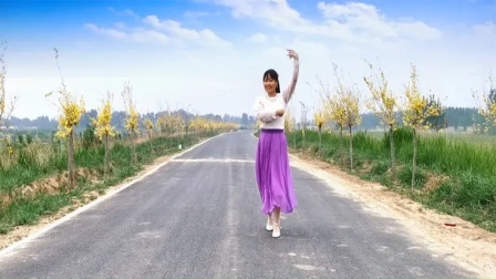 实景广场舞《来跳舞》轻松活泼，动感好看