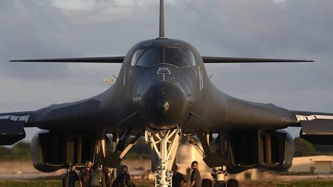 环球火力点 美国空军B1B战略轰炸机全体停飞  一年内第二次