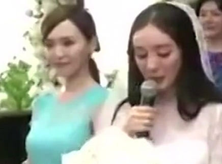 娱乐新鲜爆 杨幂唐嫣：所有的桃花运都给你