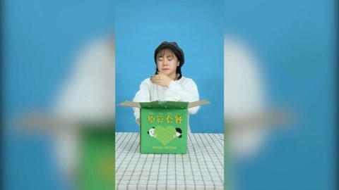 无巧不成叔 要想生活过得去，头上就得带点_____？