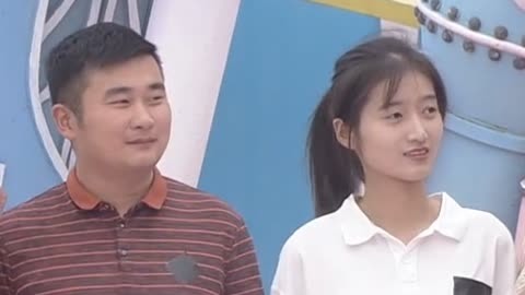 男生女生向前冲第15季 男女同事组队默契冲关 男生敷衍辅助女生秒落水