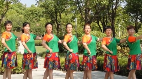 广场舞 广场舞《草原的月亮》