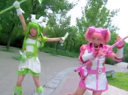 舞法天女VS巴拉拉小魔仙