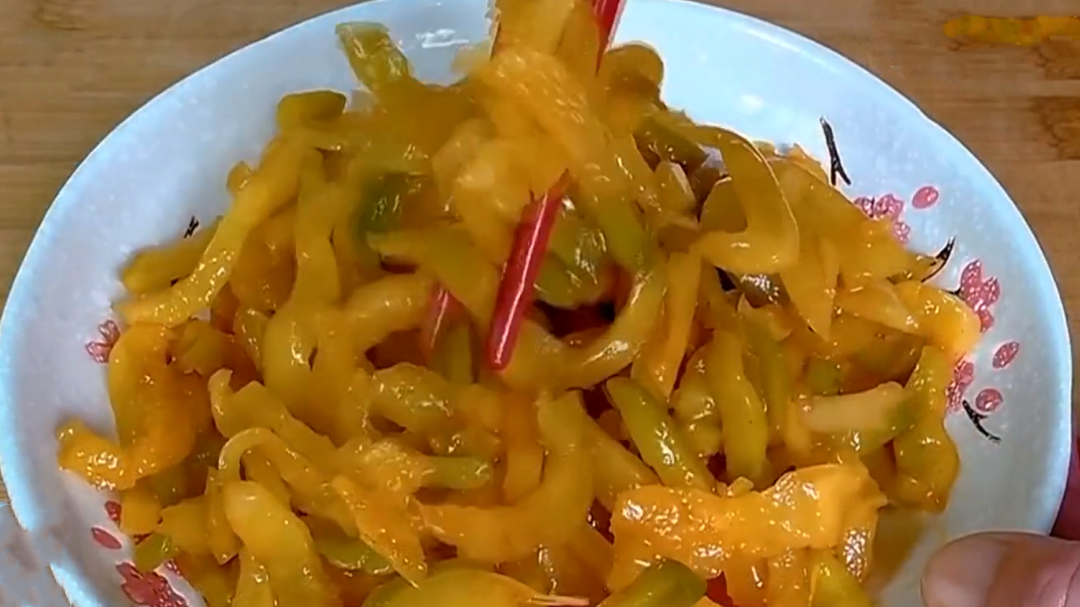 人气美食 家常开胃快手菜 榨菜炒肉丝