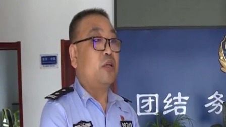 每日新闻报 山东烟台 70岁大爷玩转单杠 被称单杠“老王子”