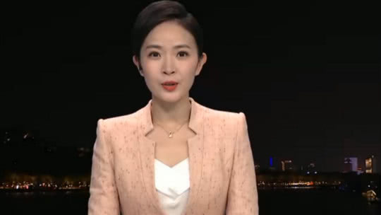 1818黄金眼 “奥特莱斯”购物后 车胎扎了防盗扣
