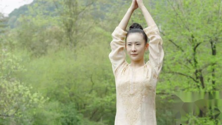 站姿瑜伽帮助你更加挺拔有自信