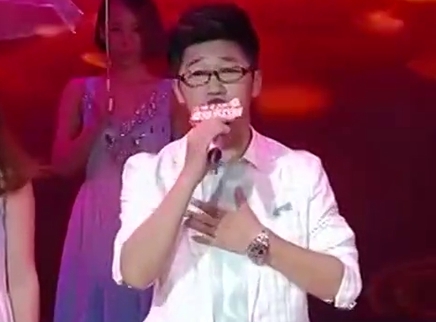 幸福来欢唱 2012 王乔开场秀深情献唱