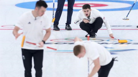 冬奥男子冰壶瑞典加局击败英国 获得金牌创历史