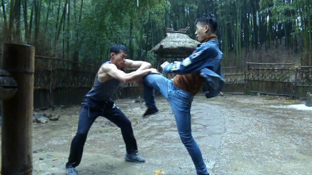乡村拳皇真人版 真人版拳皇第10集：功夫小伙，雨中搏击，太震撼了