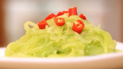 迷迭香 超美味刮油清炒莴笋丝！