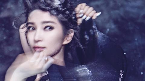 Cover star 李冰冰不刷颜值用实力说话