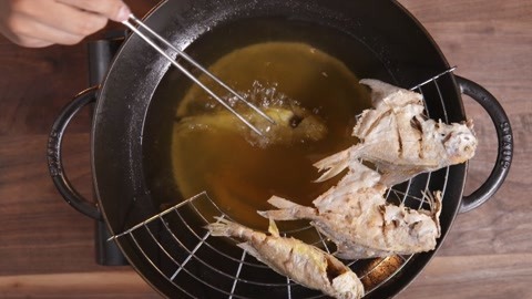 达人厨房 油炸温度不好掌握？学两招！