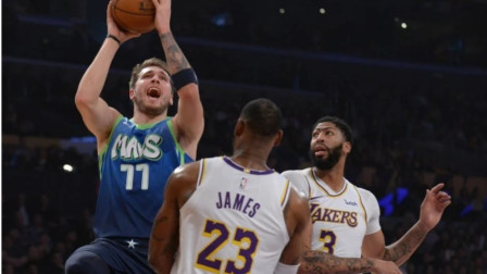 NBA流言收割机 东契奇27+9+10詹皇25+9+8，独行侠客胜湖人