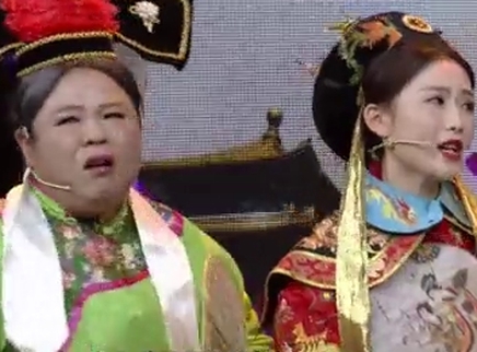 越策越开心 YOYO变身皇后娘娘玩坏甄嬛