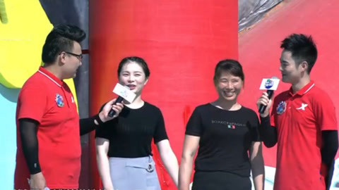 男生女生向前冲第十季 母女俩携手齐闯关  大叔现场表演后空翻