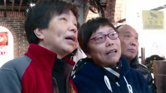 人气美食 人山人海吃素面 龙华非遗美食绿豆糕