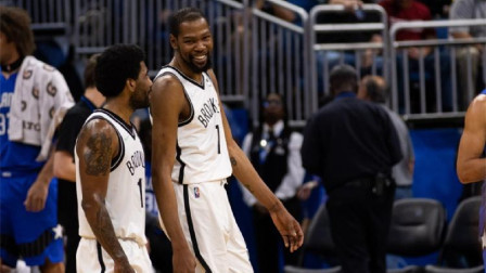 NBA热辣资讯 欧文：计划夏天与篮网续约 希望和杜兰特创造属于我们的传奇