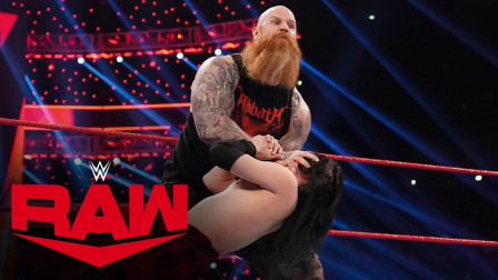 WWE RAW 2019 【RAW 12/16】埃里克罗旺的神秘笼子吊足大家胃口，里面到底藏了什么
