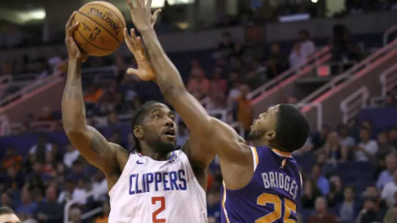 NBA流言收割机 莱昂纳德27+10+8布克30分，快船不敌太阳遭遇赛季首败