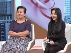 直爽女嘉宾自称物质女 承认52岁仍在啃老