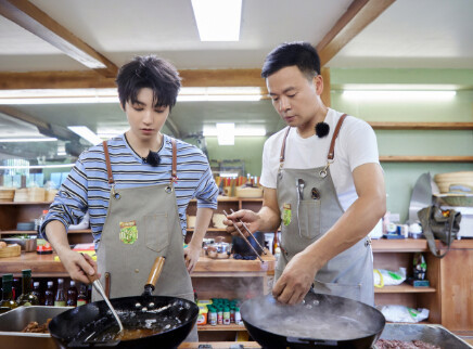 中餐厅&middot;南洋拾光季 加更版：王俊凯花式夸店长