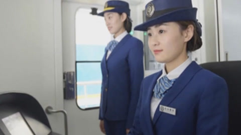 经典传奇 “最美”人物评选风 新中国第一位女火车司机