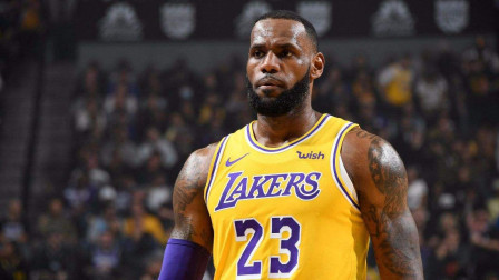 NBA流言收割机 詹姆斯首谈今夏招募小卡：一度相信他会选湖人