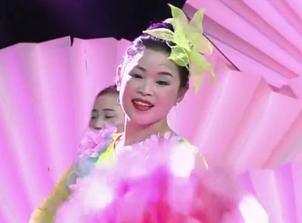 321动起来 广场舞《漓江美》