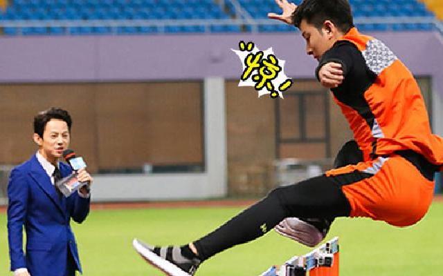 来吧冠军第2季 《来吧冠军2》第4期：刘翔再战110米栏对决张亮