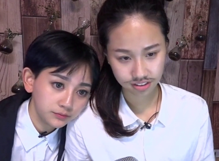 818超女聊天室 孟慧圆遭睡神袭击