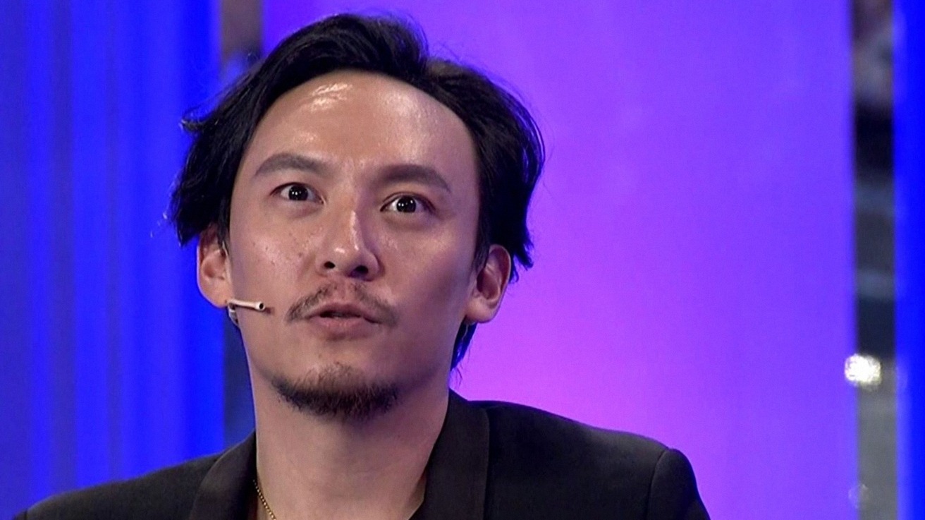 鲁豫有约 张震·奋而不争