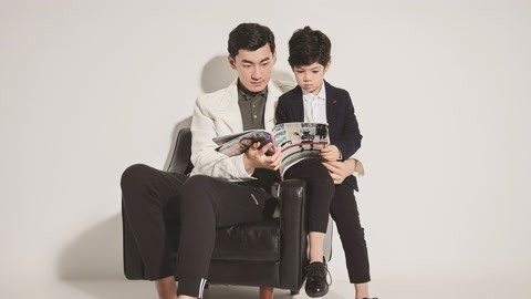 萌宝穿搭计 解锁初秋酷盖新造型 变身开学季最靓的崽
