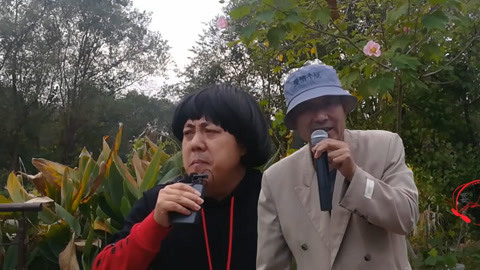唱罢吹灯 笑翻了，蘑菇头与大爷双簧搞笑版《新鸳鸯蝴蝶梦》