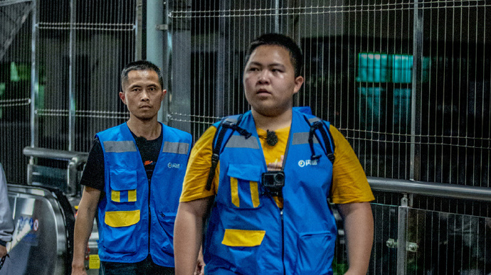 第1期加更：深圳地铁里的最强大脑黄志能