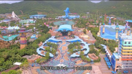 二更视频 游客在主题乐园玩过山车受惊 工作人员的做法令人敬佩 834