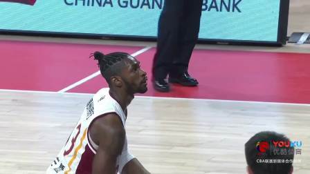 CBA 18/19赛季 浙江VS福建第三节：保罗VS福建全队，场面焦灼福建86-85微弱领先