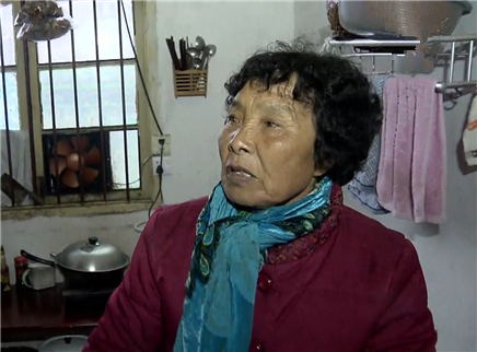 寻情记 八旬母亲为何将半百独女扫出门