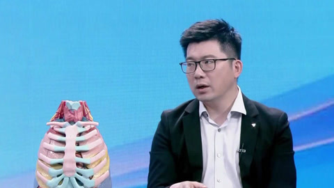 健康大问诊2026 专家谈肋骨骨折修复方法 保守治疗不等于卧床静养